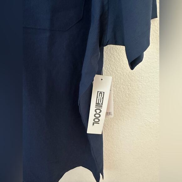NWT 32 Degrees Cool Men's Dark Blue Casual Button Down Shirt - Picture 5 of 7